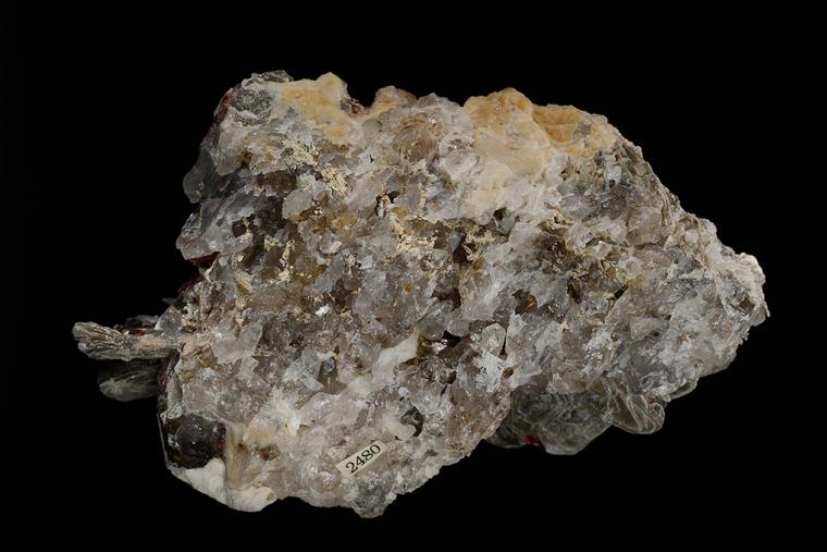 SPESSARTINE on MUSCOVITE